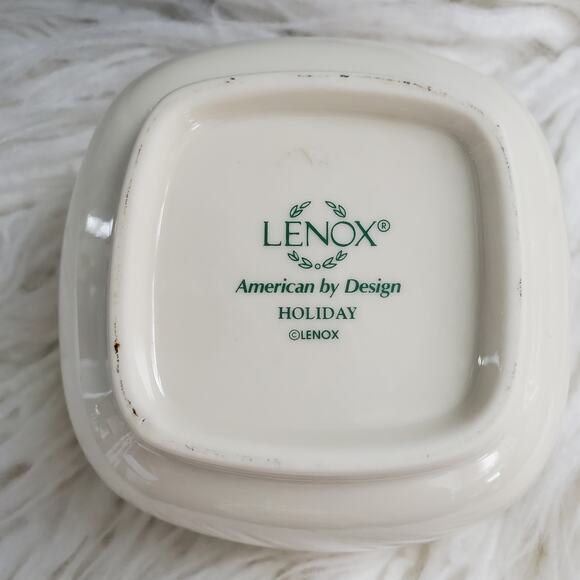 Lenox Holiday Inspiration & Illustrations Nut Bowl Candy Dish - Picture 7 of 7